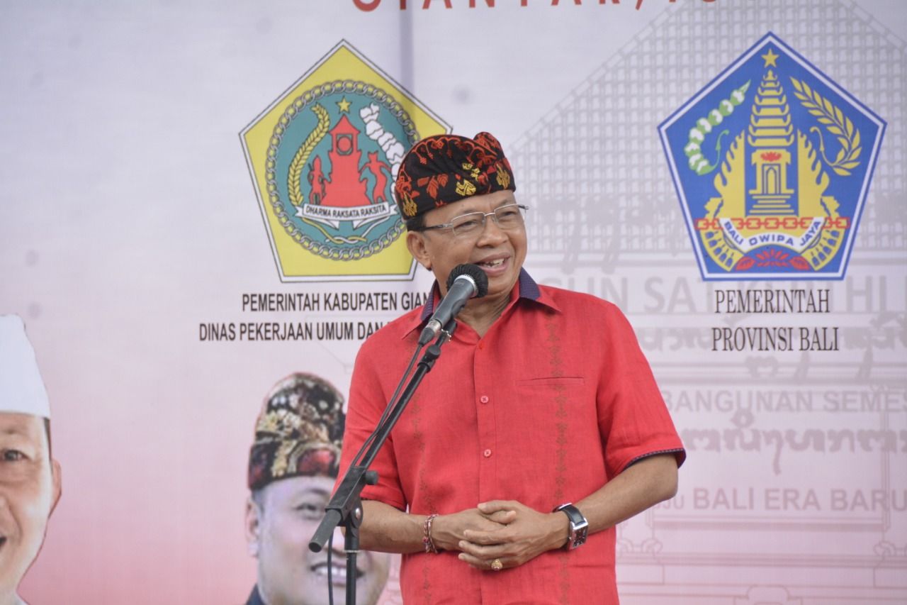 podiumnews.com-Koster Konkretkan Keberpihakan pada Keberlangsungan Desa Adat di Bali